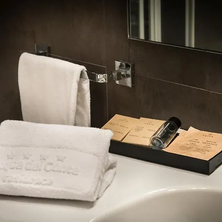 Acqua Del Conte Hotel 4*